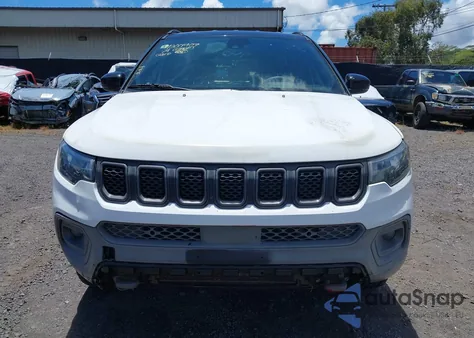 2024 Jeep Compass Trailhawk 4X4 из США, поврежденный, VIN 3C4NJDDN0RT595786
